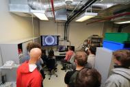 Studenti si v laboratořích firmy Thermo Fisher Scientific prohlédli elektronové mikroskopy | Autor: Jan Strava